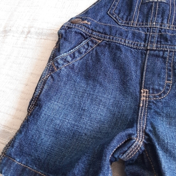 Oshkosh Vestbak Denim Shortalls size 9 months - Picture 5 of 8